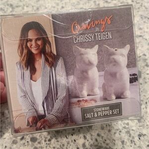 NEW Bulldog Stoneware Salt & Pepper Set Shakers Cravings by Chrissy Teigen Dogs